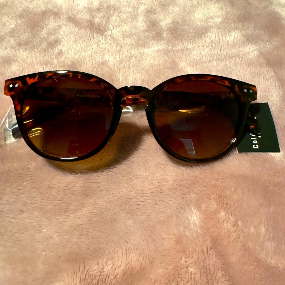 New 2 pairs of Cold Harbor Travelers Sunnie’s
